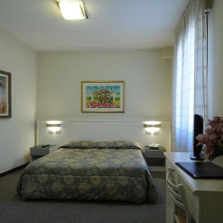 Hotel Cristallo Conegliano Bilik gambar