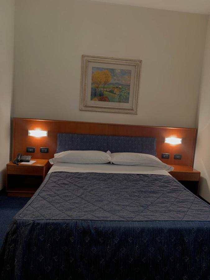 Hotel Cristallo Conegliano Luaran gambar